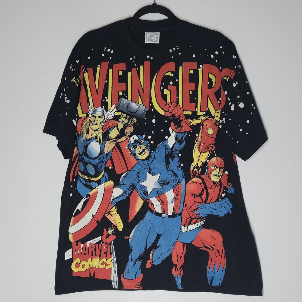 The Avengers Comic Book AOP T-shirt Size XL All Over Print Single Stitch